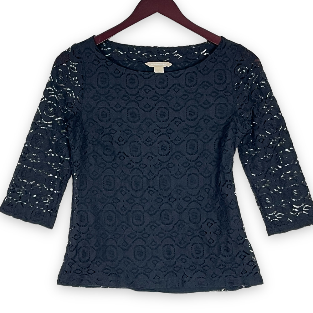 Banana Republic Size 0 Black Lace 3/4 Sleeve Boatneck Fitted Top Career